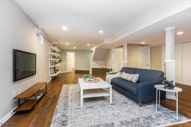 24 Stone Dr, West Orange Twp., NJ 07052