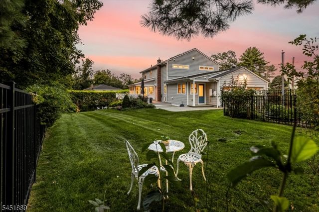 24 Stone Dr, West Orange Twp., NJ 07052