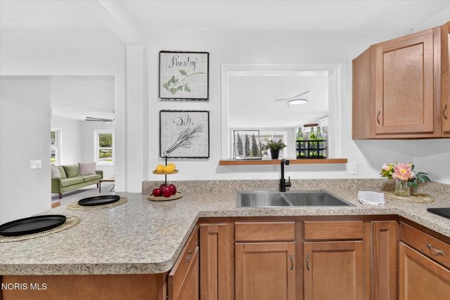 5028 Arbor Way, Sylvania, OH 43560