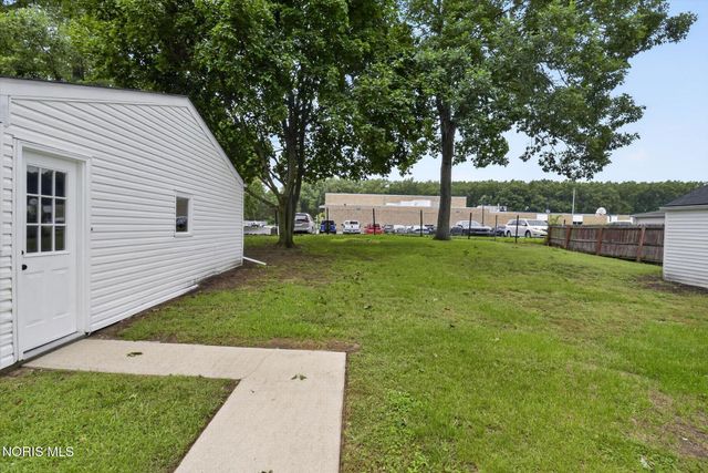 5028 Arbor Way, Sylvania, OH 43560