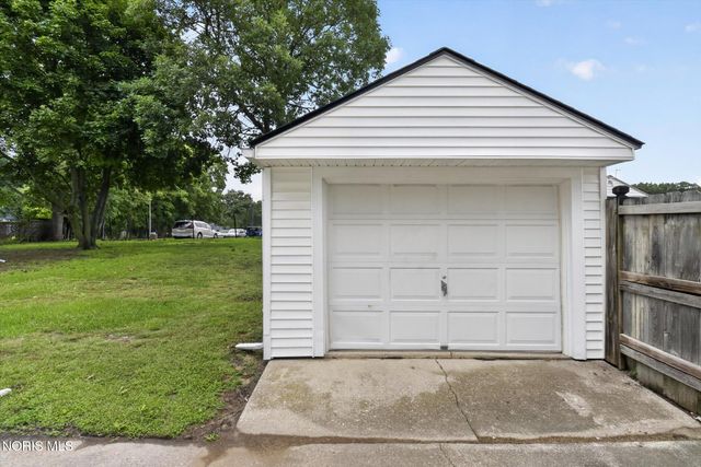 5028 Arbor Way, Sylvania, OH 43560