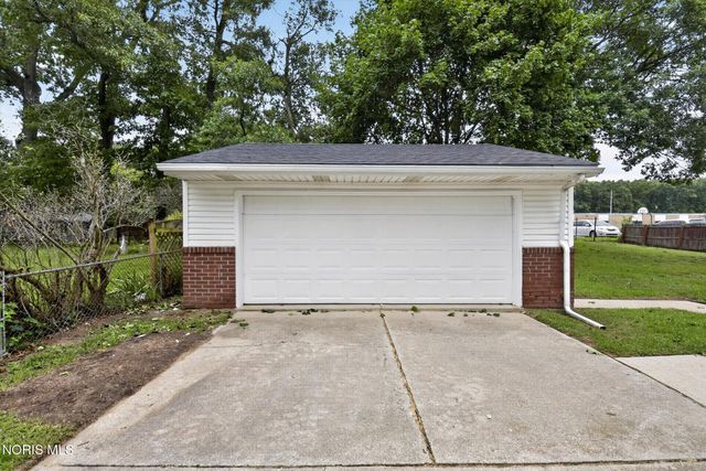 5028 Arbor Way, Sylvania, OH 43560