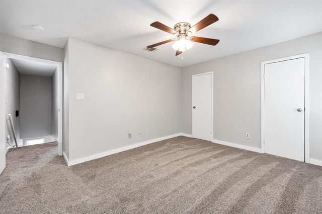 4620 W Orange Street, Pearland, TX 77581