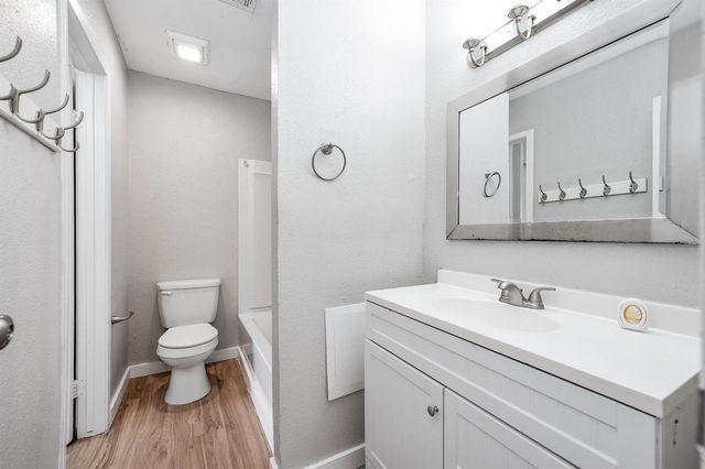 4620 W Orange Street, Pearland, TX 77581