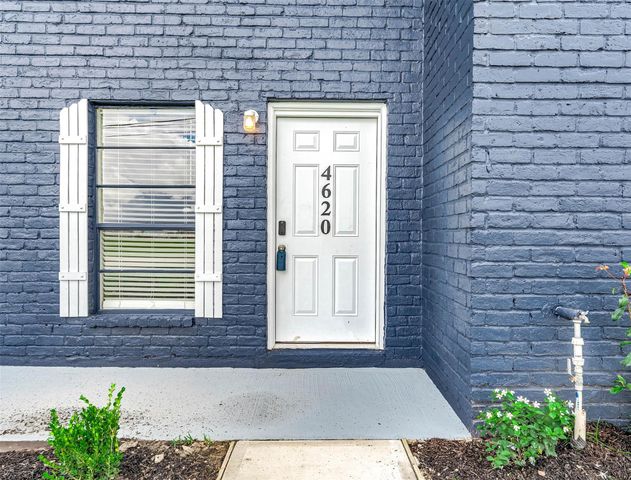 4620 W Orange Street, Pearland, TX 77581