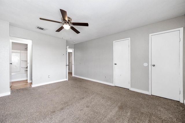 4620 W Orange Street, Pearland, TX 77581