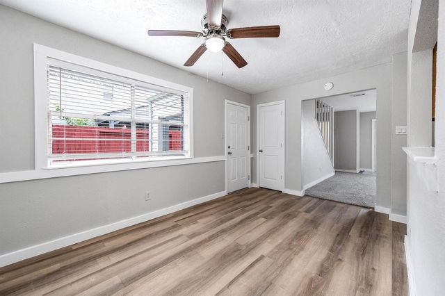 4620 W Orange Street, Pearland, TX 77581