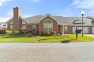 10012 Brownsboro Gardens Cir, Louisville, KY 40241