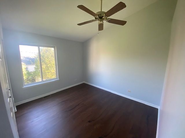 209 N Southport Road, Mundelein, IL 60060