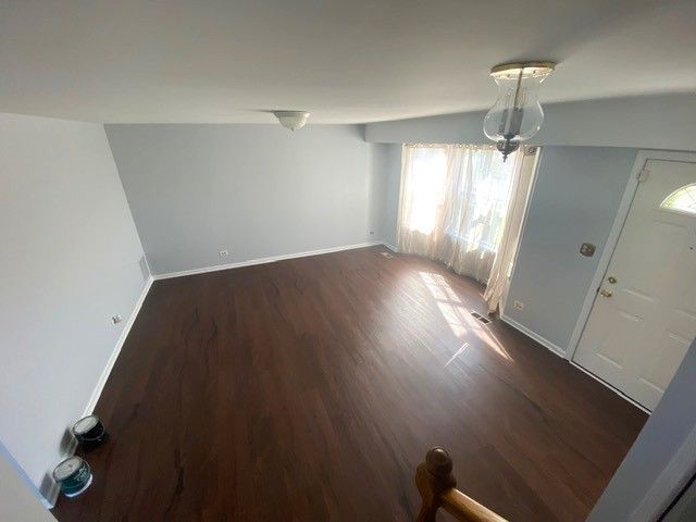 209 N Southport Road, Mundelein, IL 60060