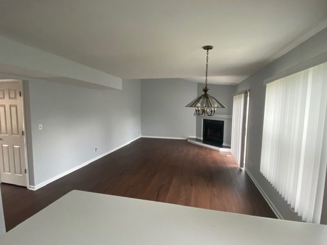 209 N Southport Road, Mundelein, IL 60060