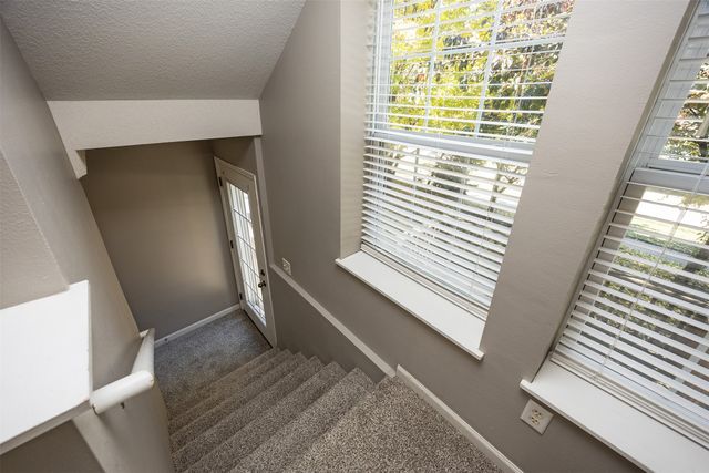 323 NE Kingwood None, Waukee, IA 50263