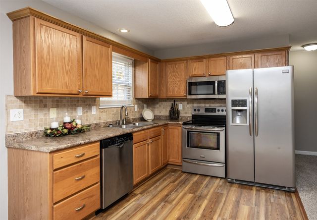 323 NE Kingwood None, Waukee, IA 50263