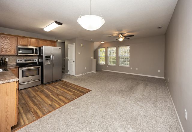 323 NE Kingwood None, Waukee, IA 50263