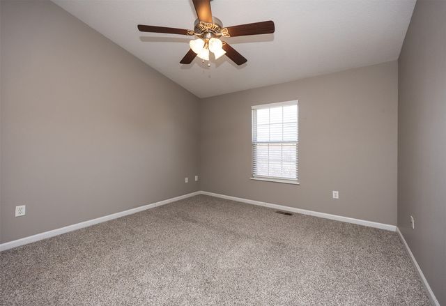 323 NE Kingwood None, Waukee, IA 50263