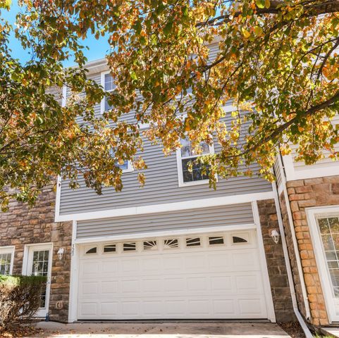 323 NE Kingwood None, Waukee, IA 50263
