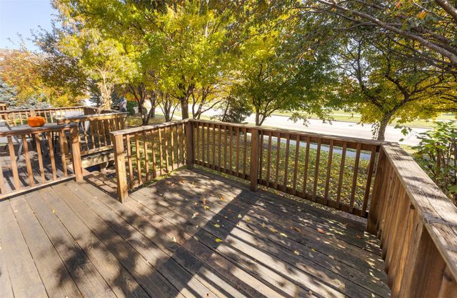 323 NE Kingwood None, Waukee, IA 50263