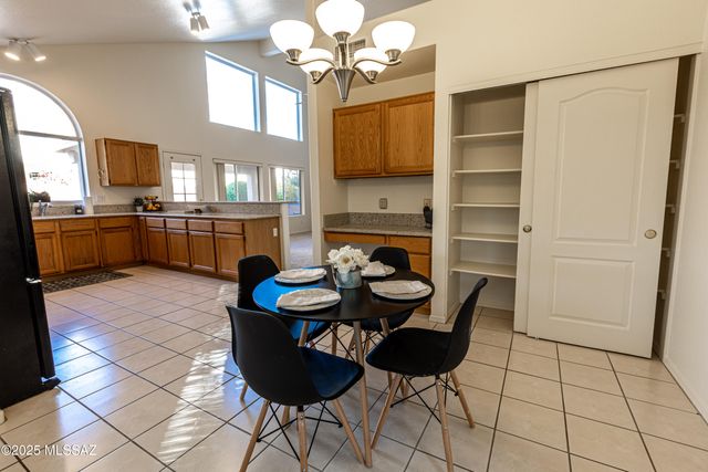 1380 W Copper Creek Place, Oro Valley, AZ 85737