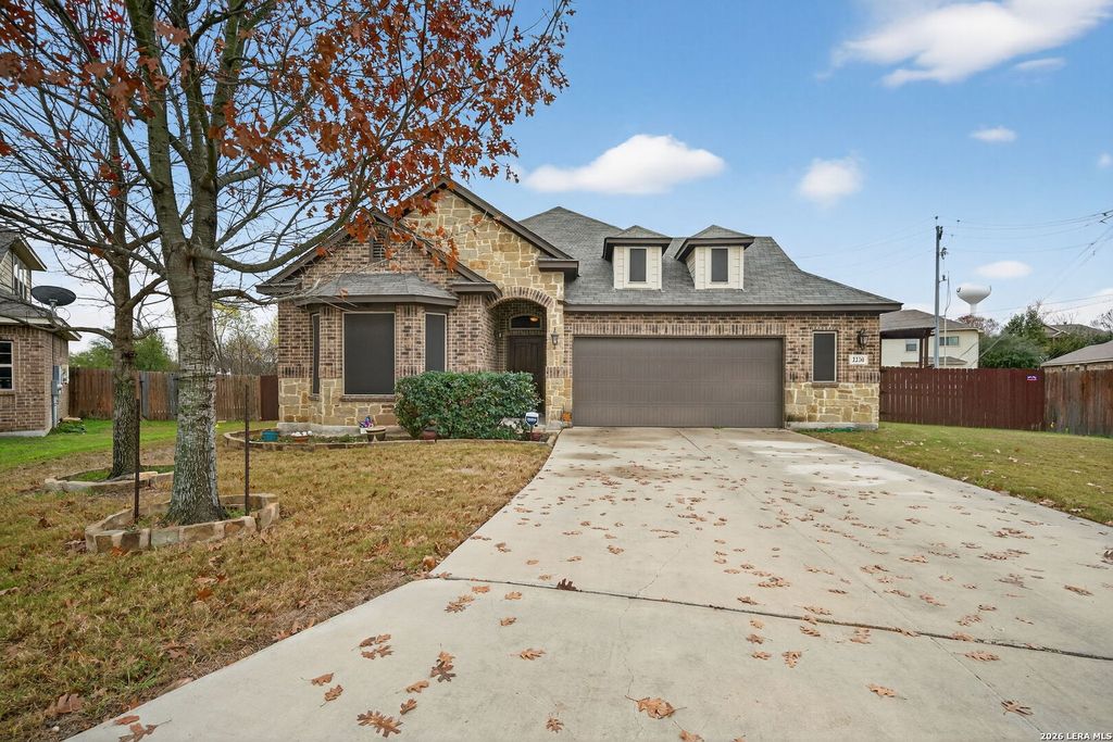 2230 Sun Stone Pl, New Braunfels, TX 78130