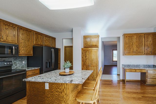 8927 W 136th Street, Savage, MN 55378
