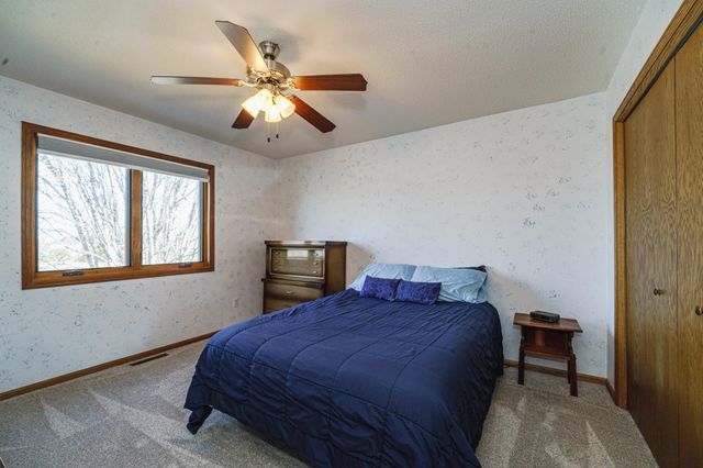 8927 W 136th Street, Savage, MN 55378