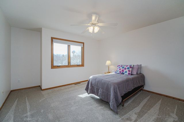 8927 W 136th Street, Savage, MN 55378