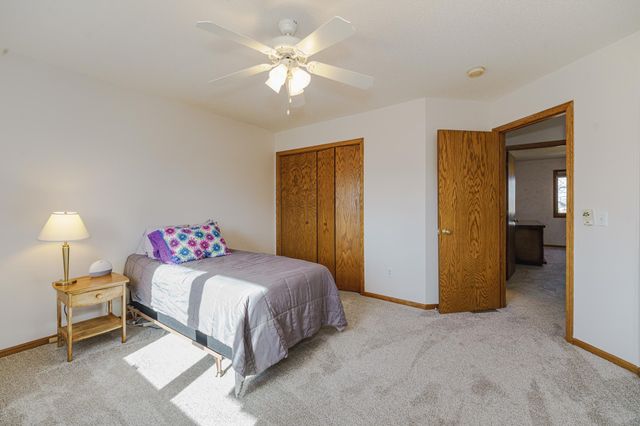 8927 W 136th Street, Savage, MN 55378