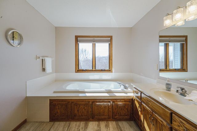 8927 W 136th Street, Savage, MN 55378