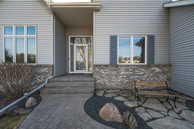 8927 W 136th Street, Savage, MN 55378