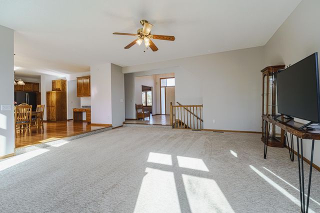 8927 W 136th Street, Savage, MN 55378