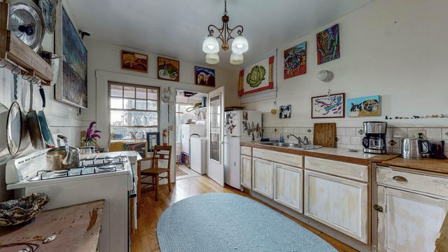 902 E Street, Eureka, CA 95501