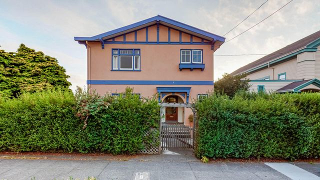 902 E Street, Eureka, CA 95501