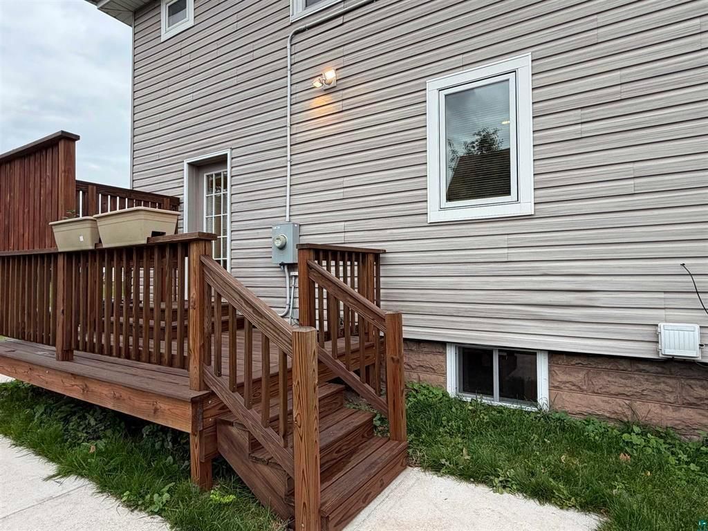 3105 W 3rd Street, Duluth, MN 55806 — photo 2