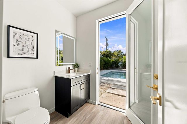 2258 ARLINGTON STREET, Sarasota, FL 34239