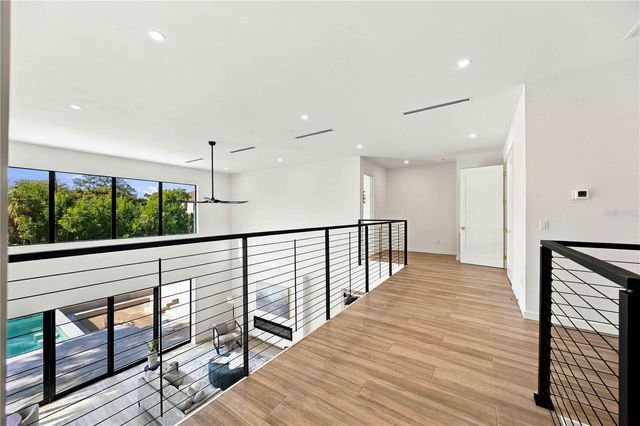 2258 ARLINGTON STREET, Sarasota, FL 34239