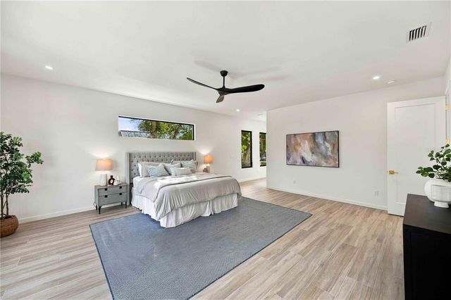 2258 ARLINGTON STREET, Sarasota, FL 34239