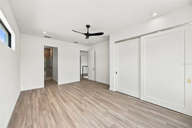 2258 ARLINGTON STREET, Sarasota, FL 34239