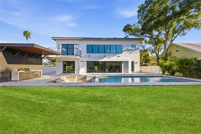 2258 ARLINGTON STREET, Sarasota, FL 34239