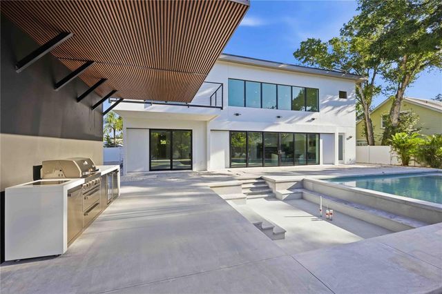 2258 ARLINGTON STREET, Sarasota, FL 34239