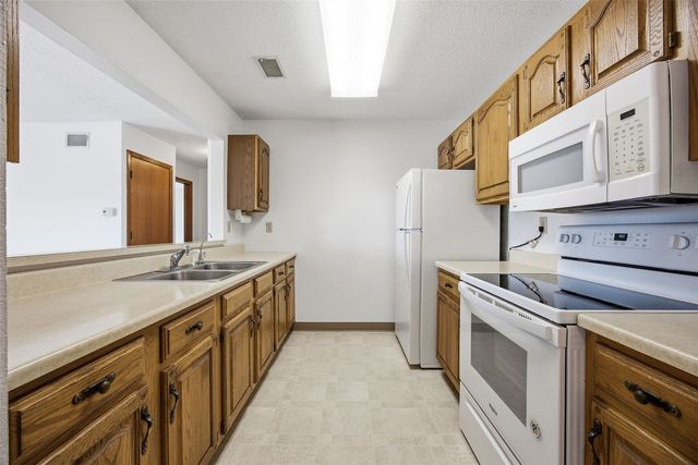 730 S Market Street 22, Solon, IA 52333