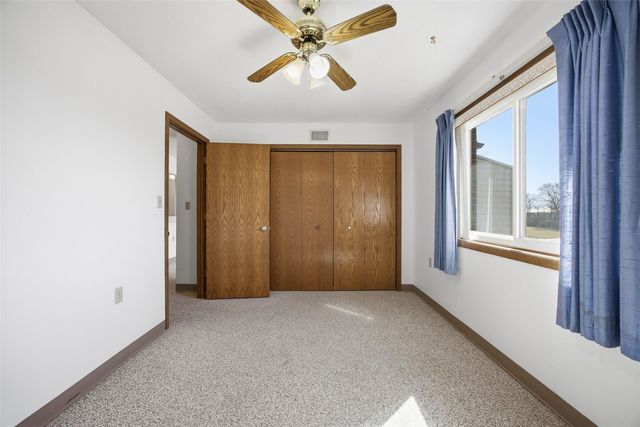 730 S Market Street 22, Solon, IA 52333