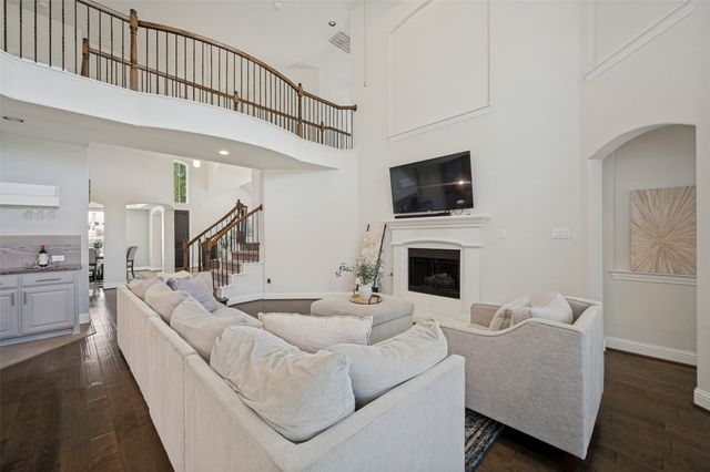 608 Yarrow Street, Little Elm, TX 75068