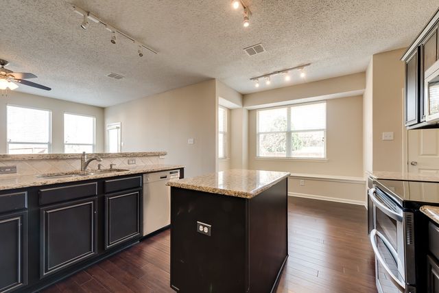 401 Preston Oaks Drive, Lewisville, TX 75067