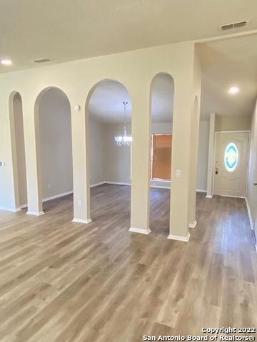 5830 Royal Haven, San Antonio, TX 78239