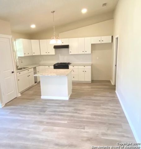 5830 Royal Haven, San Antonio, TX 78239