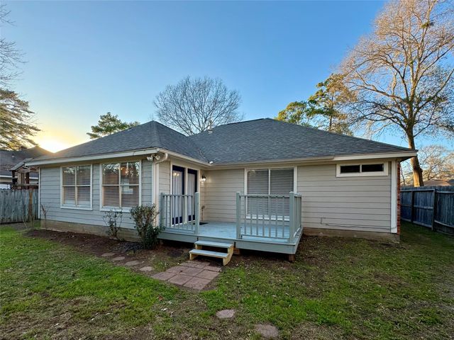 4006 Hunnington Drive, Conroe, TX 77303