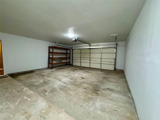 4006 Hunnington Drive, Conroe, TX 77303