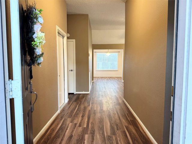 4006 Hunnington Drive, Conroe, TX 77303