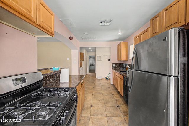 708 E PEPPER Place, Mesa, AZ 85203