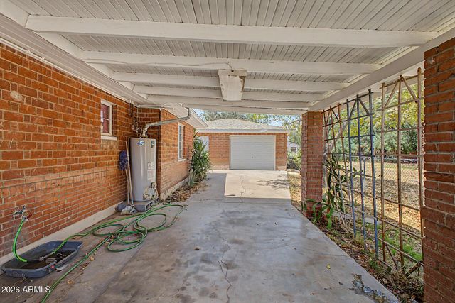 708 E PEPPER Place, Mesa, AZ 85203
